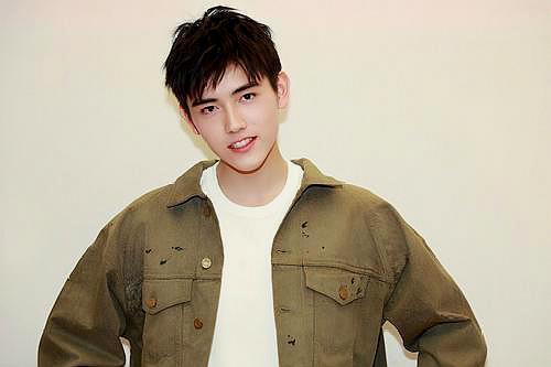 陈飞宇爆料爸妈视频,爸妈温馨视频幕后故事  第1张